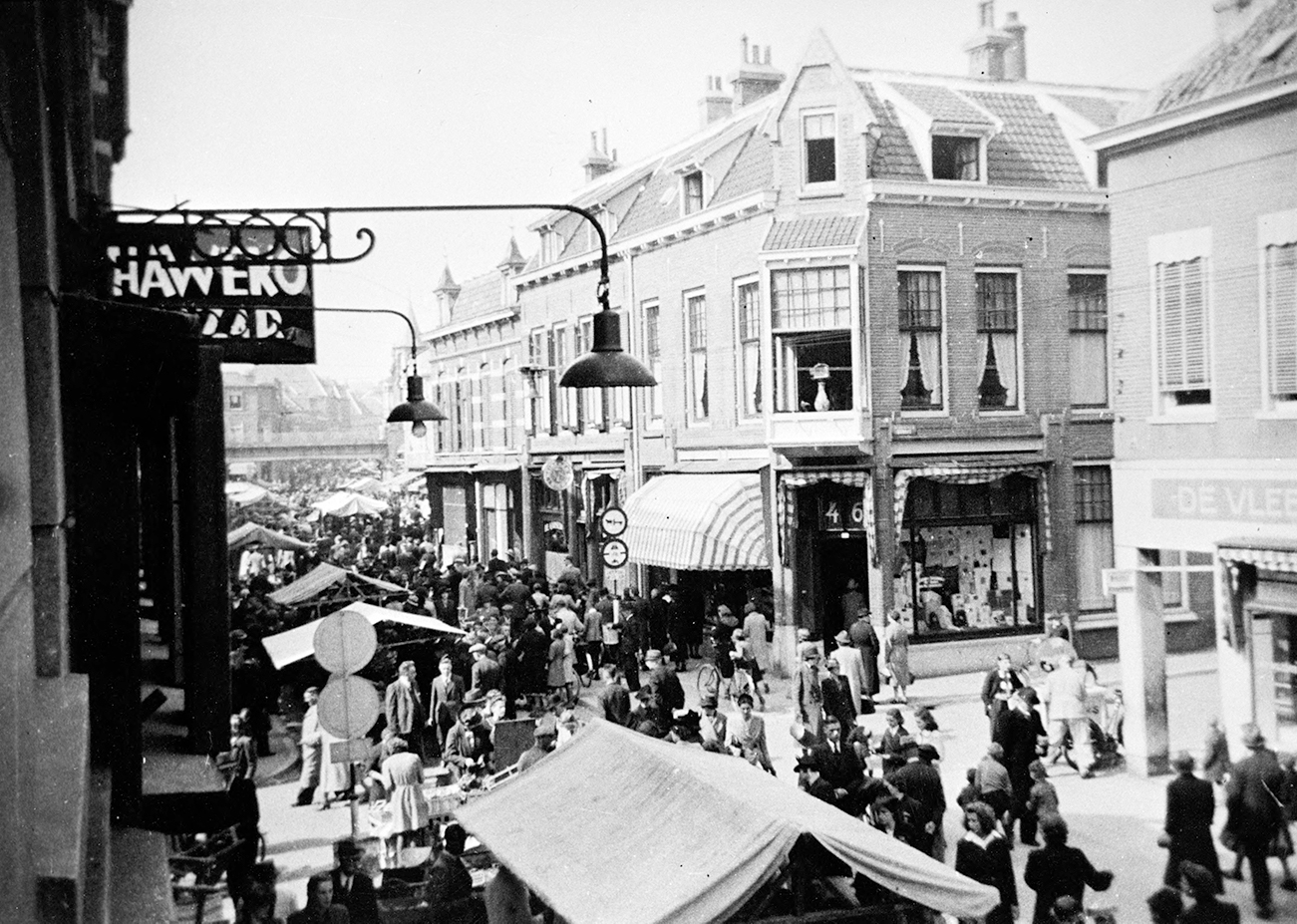 Zaterdagmarkt Hommelstraat 1938-1945- GA1501-04 - 4399